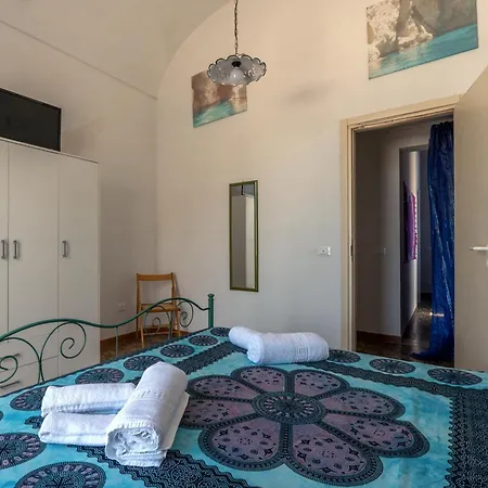 The Twins In 1 Guest house Marettimo